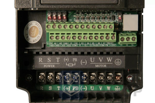 Частотный преобразователь ESQ-600-4T0015G/0022P 1.5/2.2кВт 380В-460В
